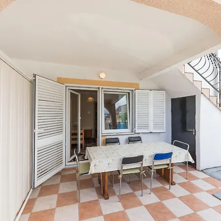 In Okrug Gornji With Wifi Apartment Trogir